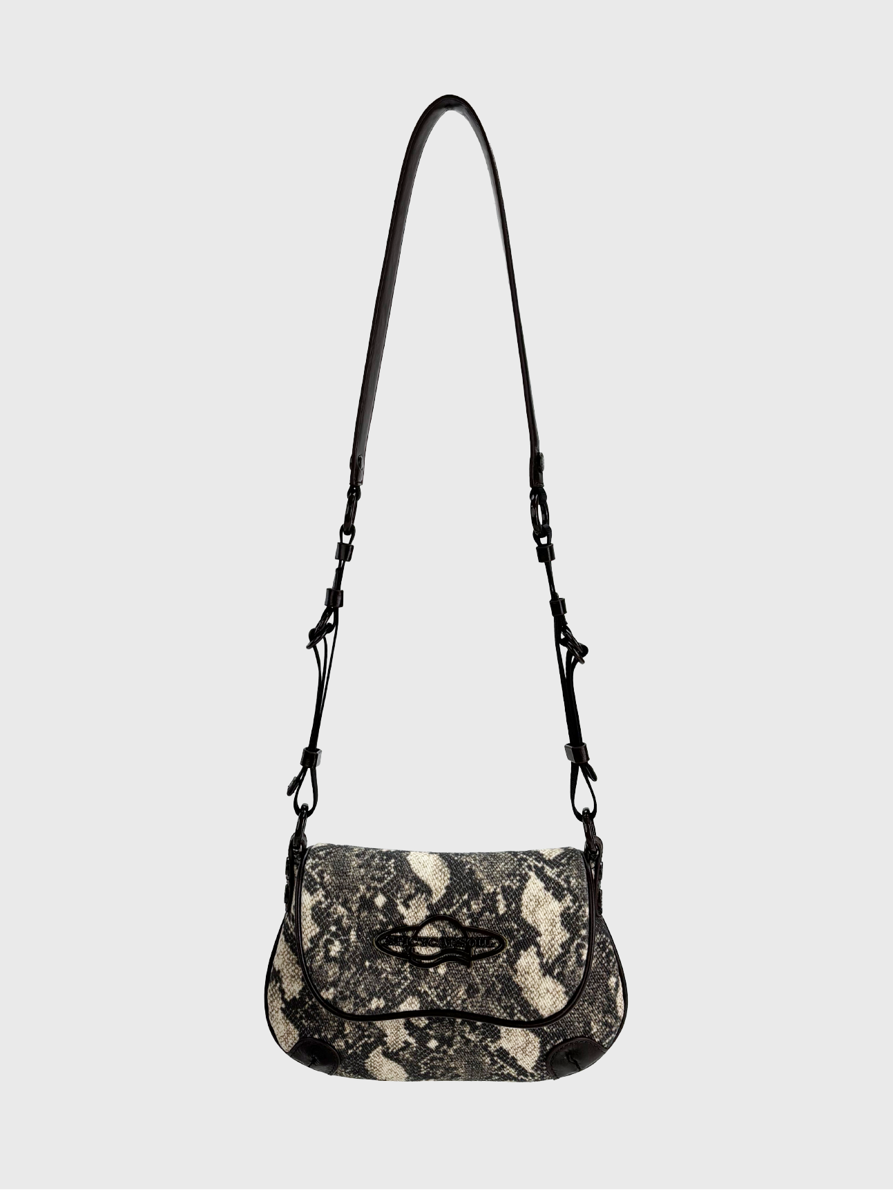 he Pea Saddle Bag - Sketch B&W